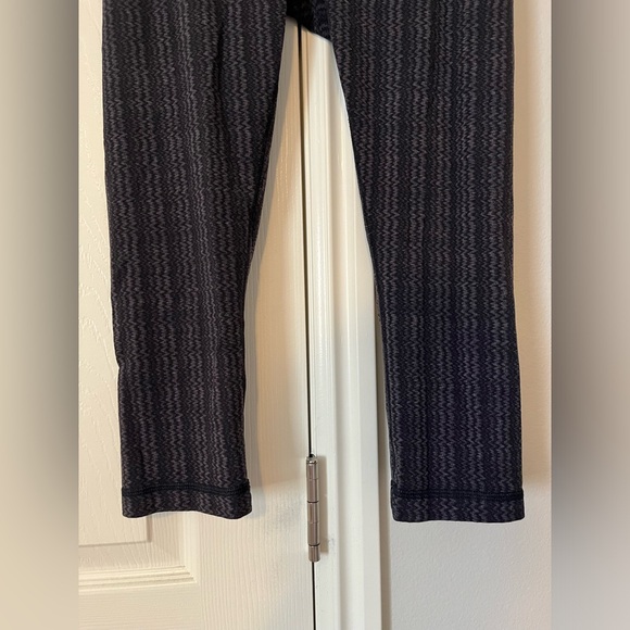 Lululemon Wunder Under Crop Capris Gray Size 6 - Picture 3 of 8
